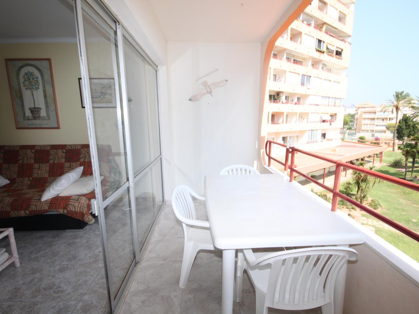 1 Bedroom apartment with sea view and pool in ROSES